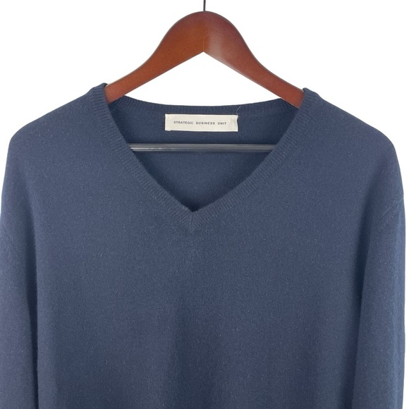 Strategic Business Unit | Navy Blue V Neck Cashmere Pullover Sweater - Picture 2 of 8